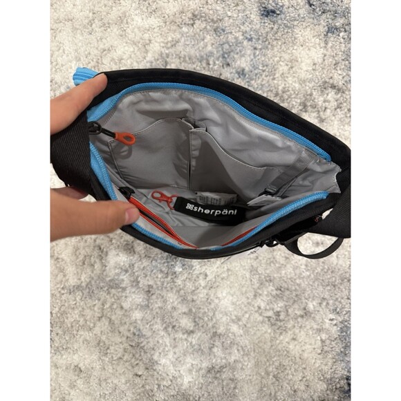 Sherpani Crossbody Bag - Picture 6 of 10